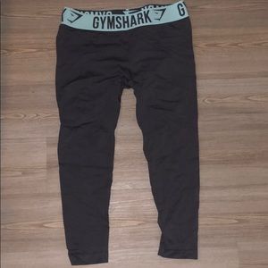 7/8th Grey Gym shark leggings with teal band